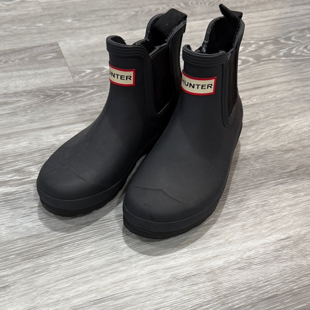 Hunter Classic Black Short Boots